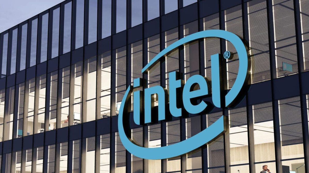 Featured image for Anonymous Customer Pre-Paying for 18A (1.8nm) Production Provides Intel with a Confidence Boost