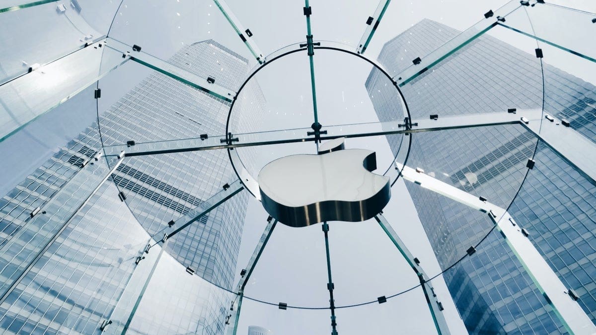Featured image for Apple Faces Lawsuit for Allegedly Underpaying Over 12,000 Women: Telecommunications Industry Scandal Unveiled!