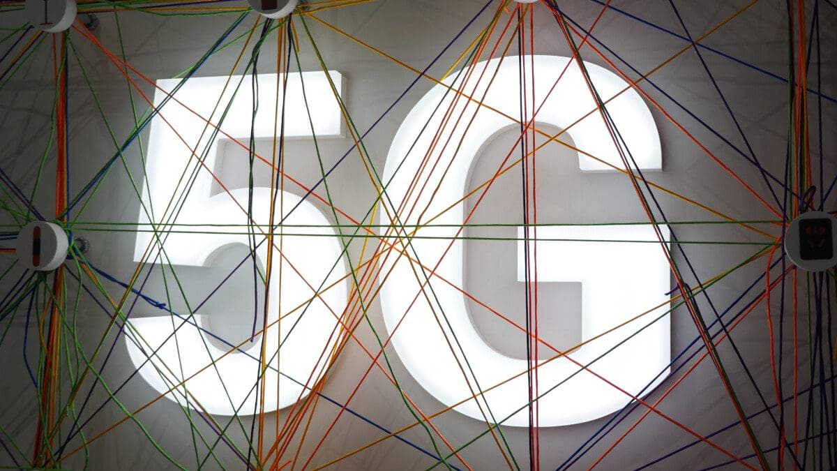 Featured image for AT&T alleges T-Mobile’s acquisition of surplus spectrum to prevent rivals’ access