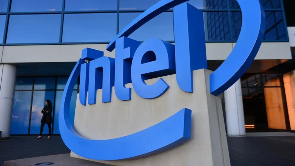 Featured image for Boost Your Phone’s Performance with Intel’s Advanced Chip Feature – Leading the Way Over TSMC!