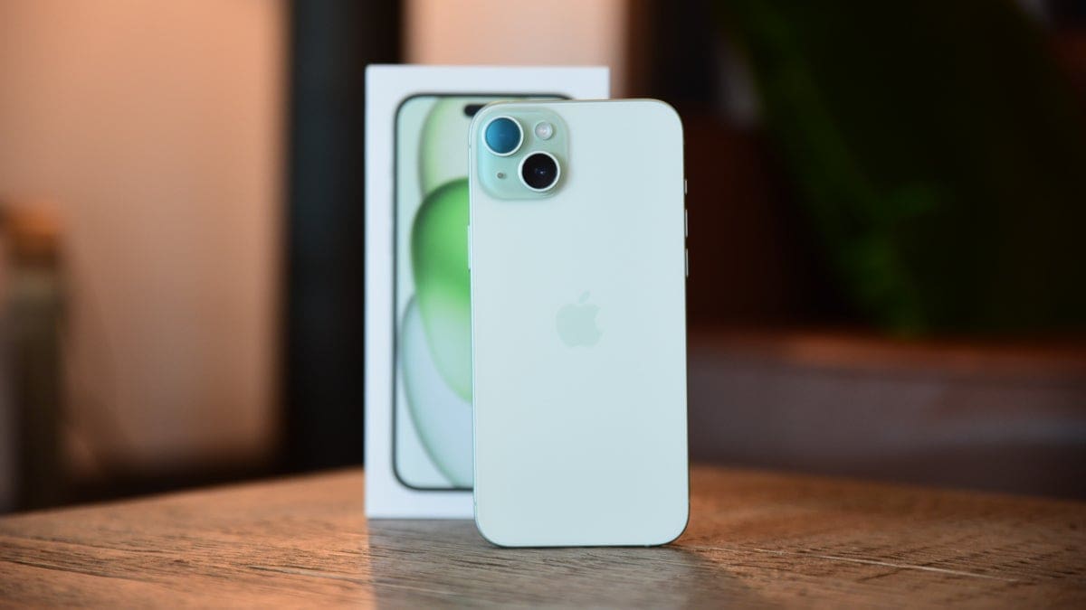 Featured image for Breaking News: iPhone to Drop Qualcomm and Sony for New Telecom Provider in 2023