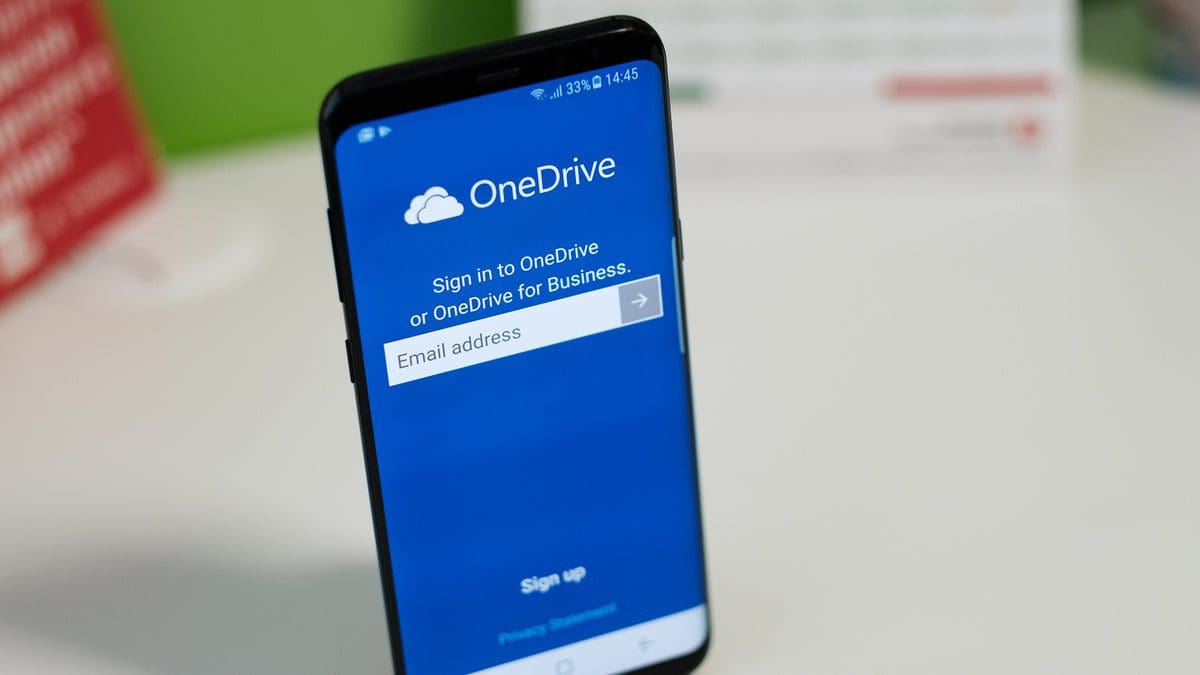 Featured image for Breaking News: Microsoft Discontinuing OneDrive Preview – Stay Connected with Phones Canada for Telecommunications Updates!