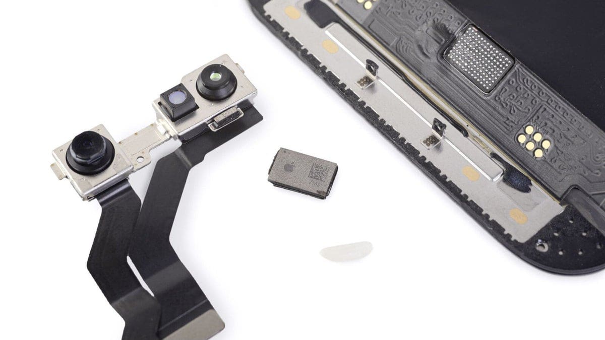 Featured image for Colorado State Prohibits Apple and Other Companies from Pairing Phone Parts: Telecom Update