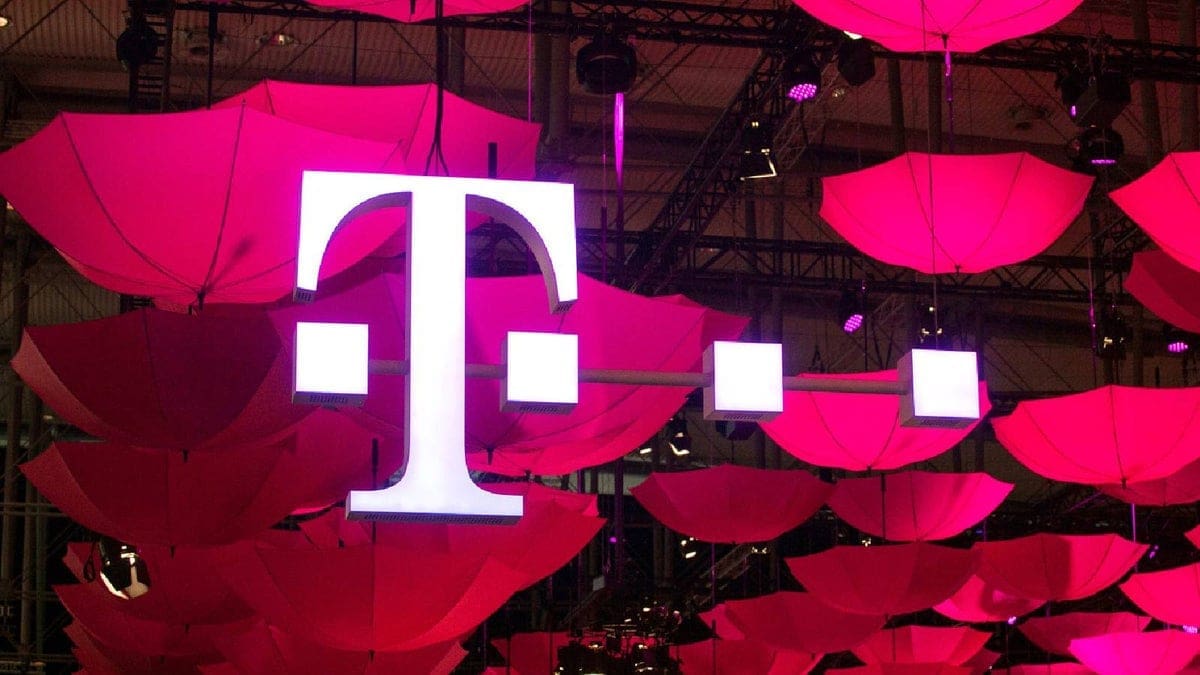 Featured image for Court Ruling Delivers Major Setback to T-Mobile Users’ Legal Team