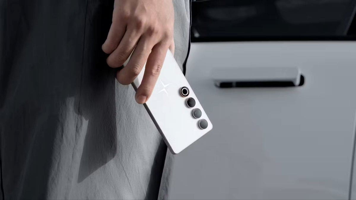 Featured image for Discover Polestar’s Cutting-Edge AI-Powered Smartphone Revolutionizing the Market