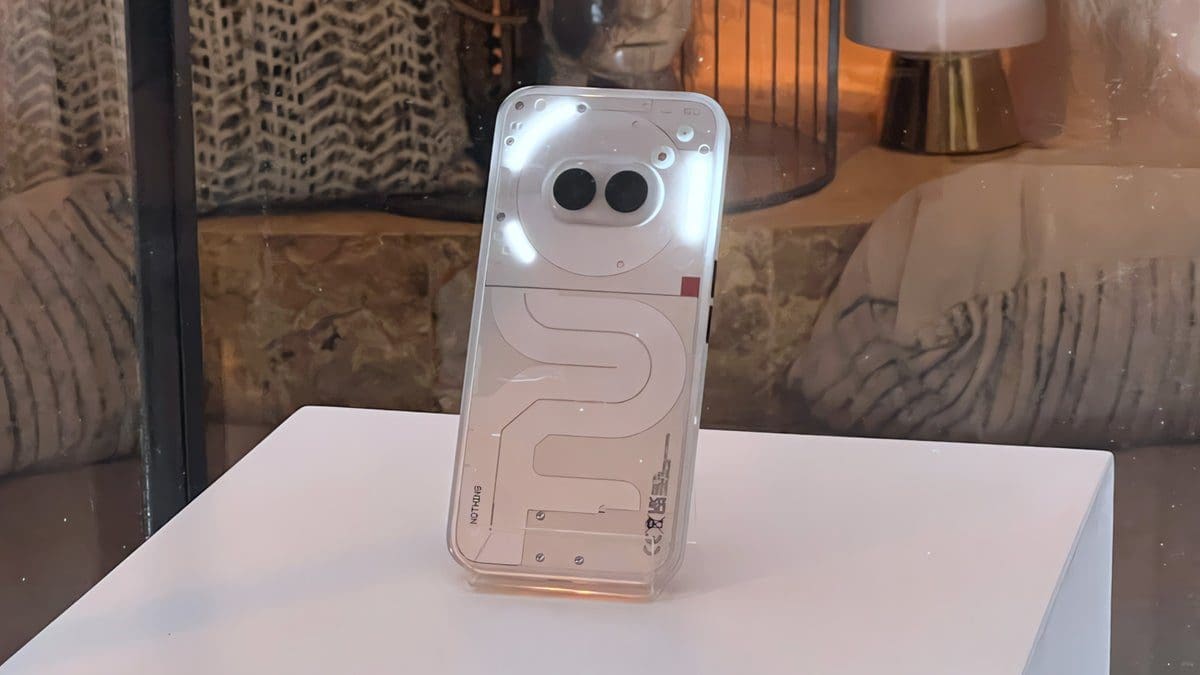 Featured image for Discover the Top-Rated Phone (2a) that Shines Bright Like a Superstar – But Keeps Some Secrets!