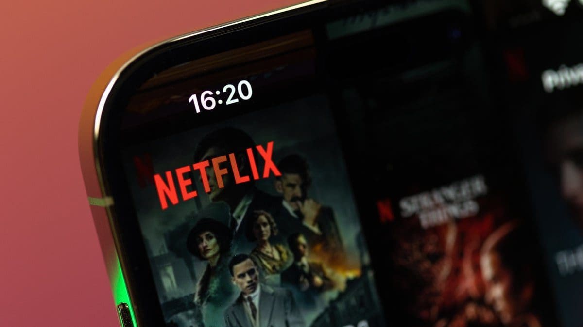 Featured image for Don’t Miss Out: Catch These Must-See Titles on Netflix Before They’re Gone!