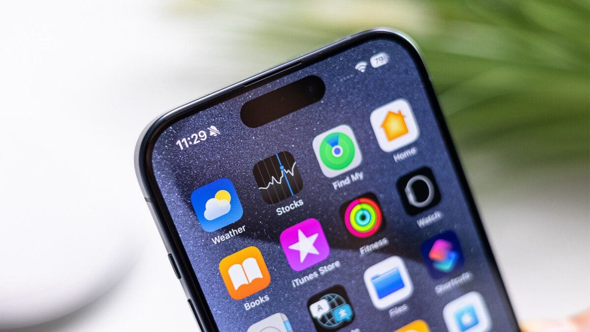 Featured image for Eliminating the Irritating Mute Icon on iPhone 15 Pro