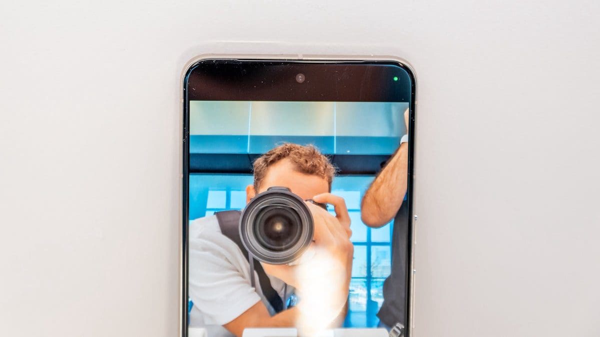 Featured image for Enhance Video Stabilization with Android 15 for Improved Third-Party Apps Performance