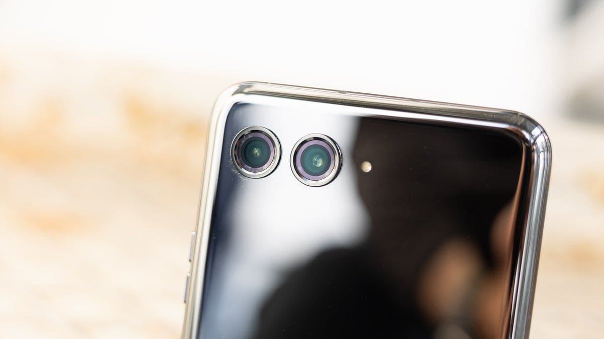 Featured image for Enhanced Camera Coming Soon: Motorola Razr Plus (2024) Updates for Telecommunications Enthusiasts