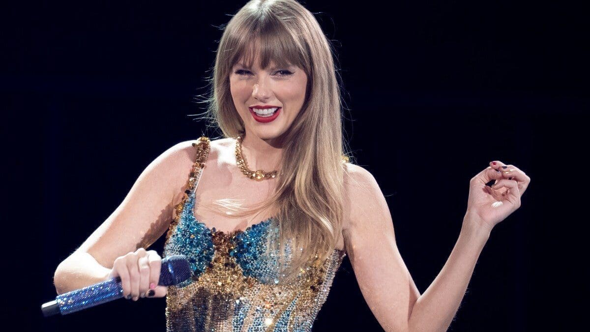 Featured image for EU to Outlaw Sharing AI-Generated Images After Taylor Swift Scandal