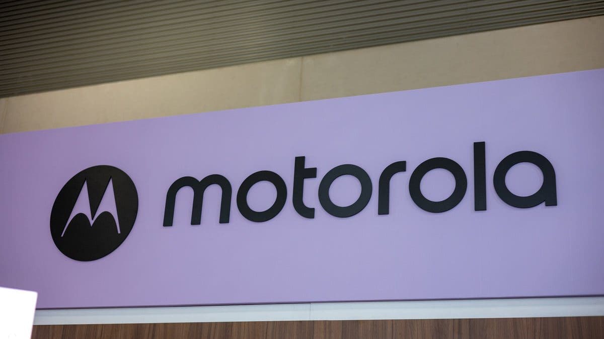 Featured image for Exciting News: Motorola to Integrate Gorilla Glass in 2024 Moto Phone Lineup!