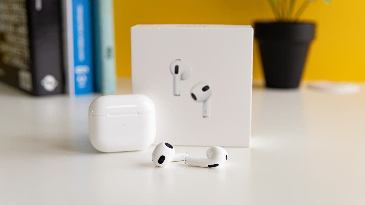 Featured image for Exciting News: Potential Release of New AirPods Model with Active Noise Cancellation in 2021