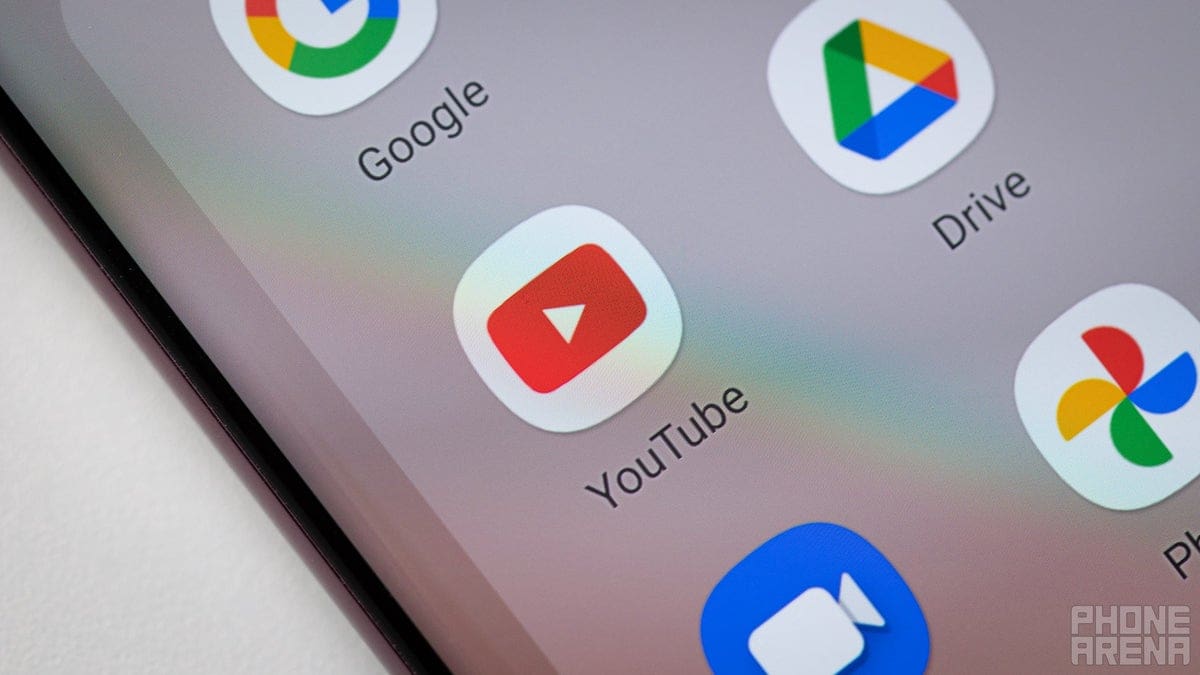 Featured image for Exciting News: YouTube May Soon Allow Users to Customize Video Playlist Covers!