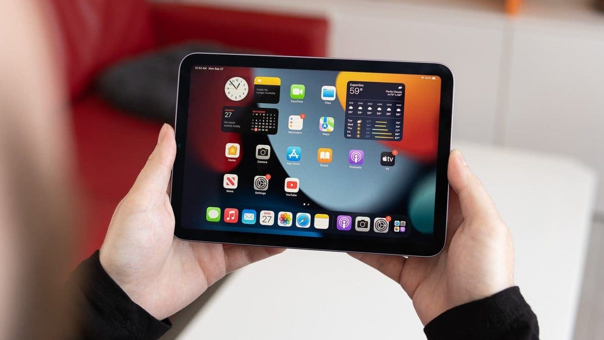 Featured image for Exciting Rumors: Dreaming of Apple’s Foldable iPhone-iPad Hybrid that Could Revolutionize Telecommunications in Canada!