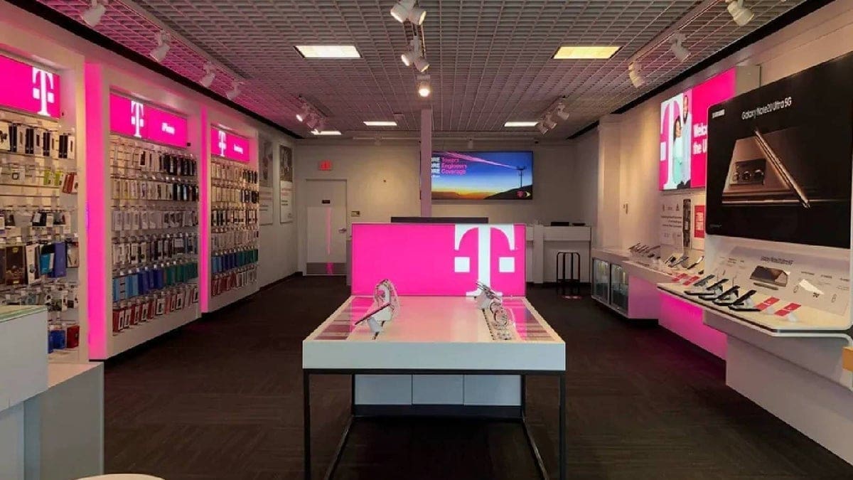 Featured image for Exclusive: FCC Chairwoman Rosenworcel Slams T-Mobile Over Metro’s Customer Locking Policy Update