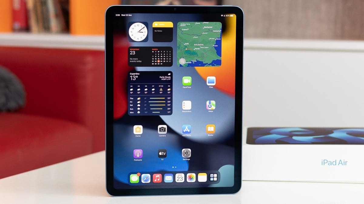 Featured image for Exclusive: Insider at Apple Leaks Launch Date for OLED iPad Pro (2024)