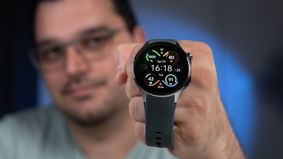 Featured image for Exclusive Look: OnePlus Watch 3 Revealed with Exciting Upgrades!