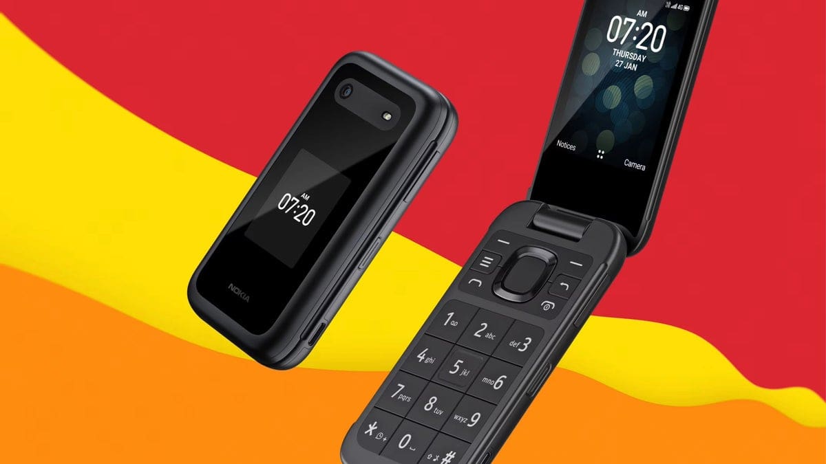 Featured image for From Flip Phones to Smartphones: Are You Ready to Make the Switch?