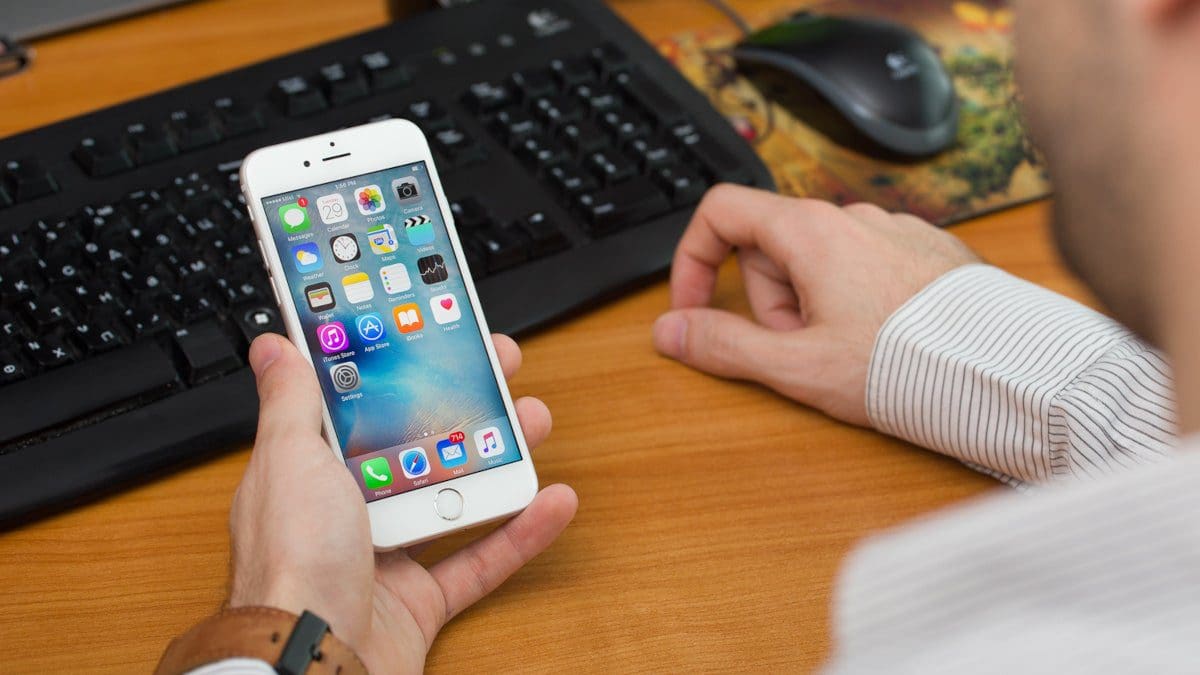 Featured image for Get Your Share of Apple’s Batterygate Settlement as a Canadian iPhone User with Phones Canada!