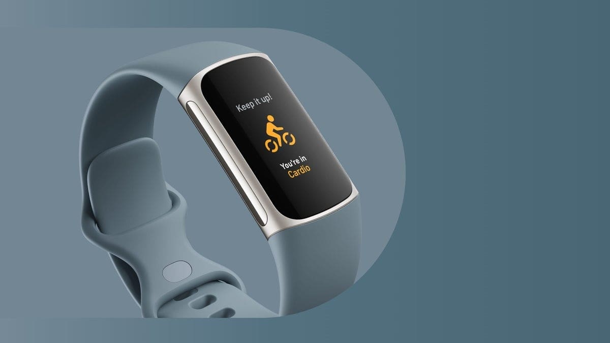 Featured image for Google attributes Fitbit Charge 5 bricking issue to unknown cause, ruling out updates as the culprit