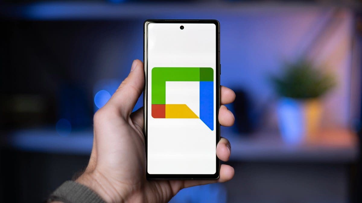 Featured image for Google Chat could soon allow users to send voice messages