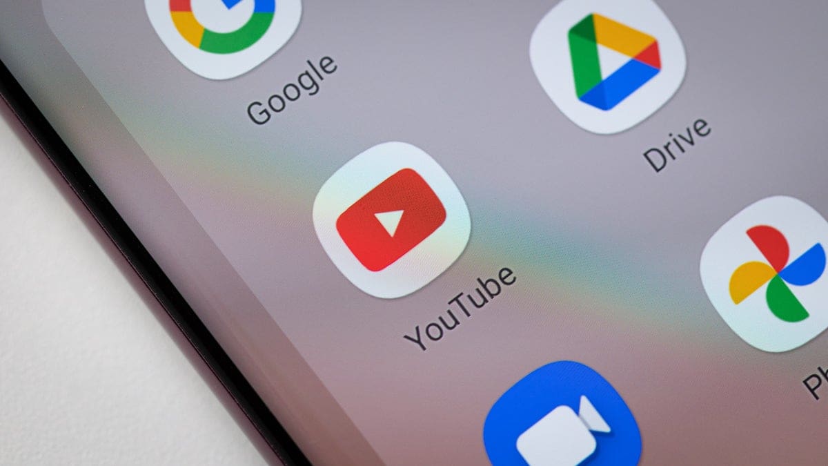 Featured image for Google Cracks Down on VPN Usage for YouTube Premium Subscriptions – Stay Updated!
