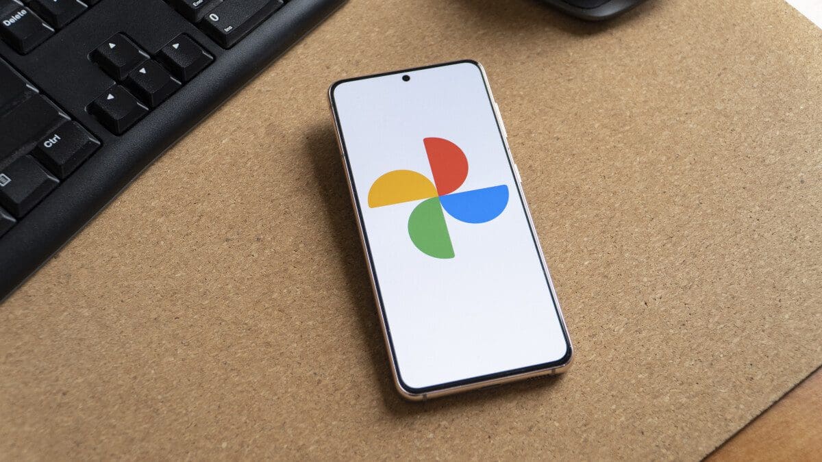 Featured image for Google Photos expanding availability of Android 14’s native share sheet
