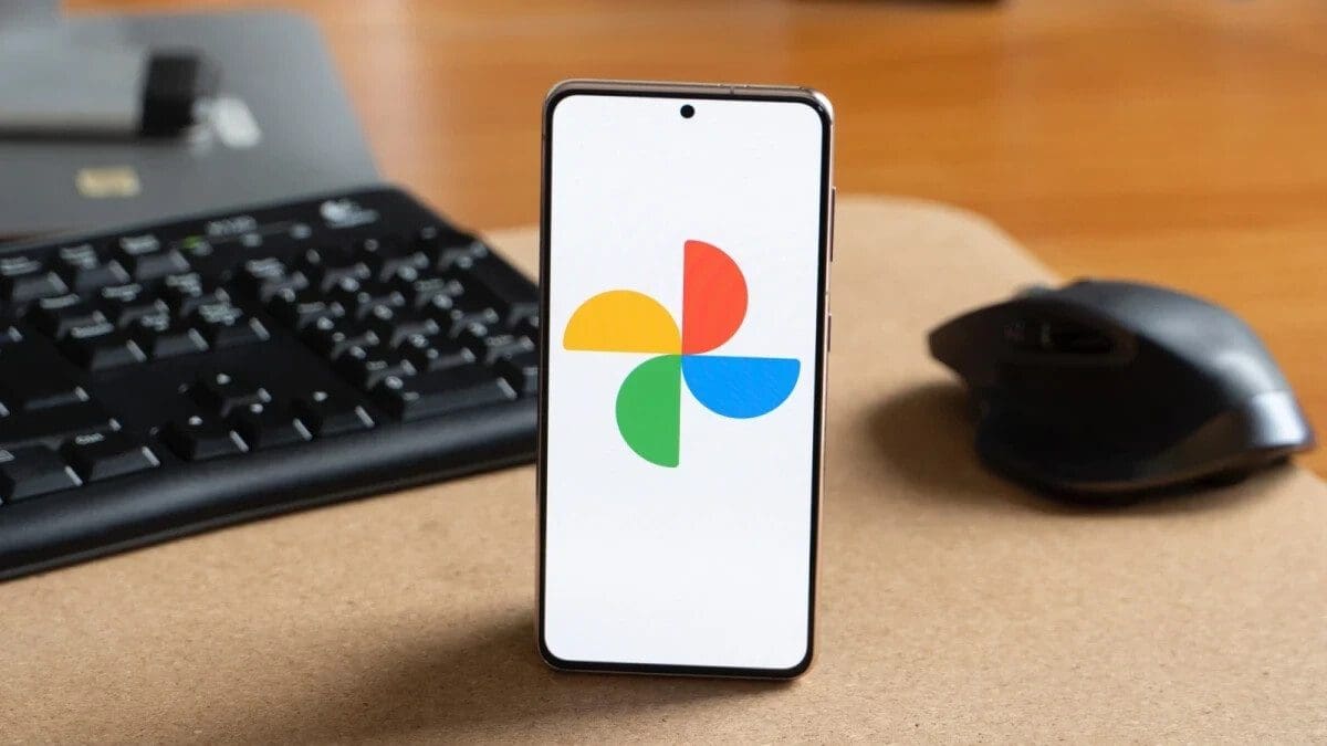 Featured image for Google Photos will replace its custom menu with the native Android 14 share sheet