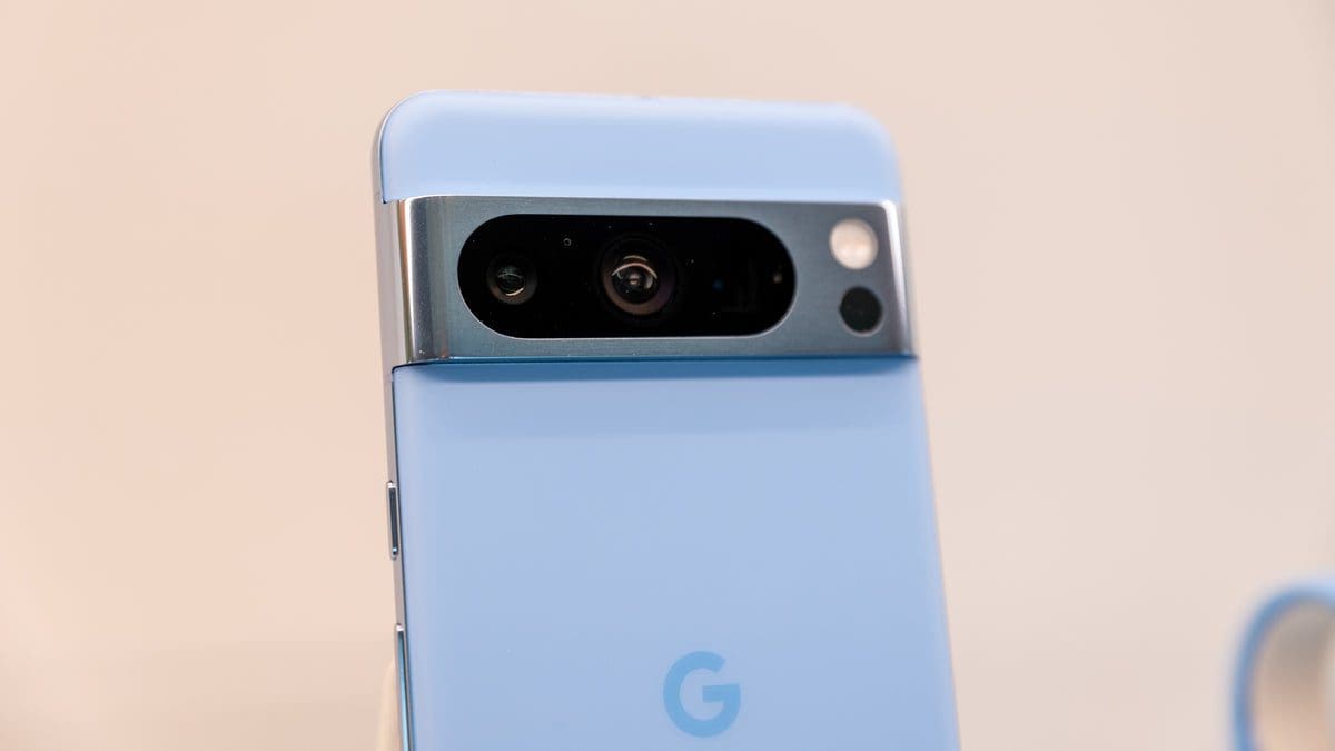Featured image for Google Pixel receives latest software update in March 2024 with bug fixes and enhancements