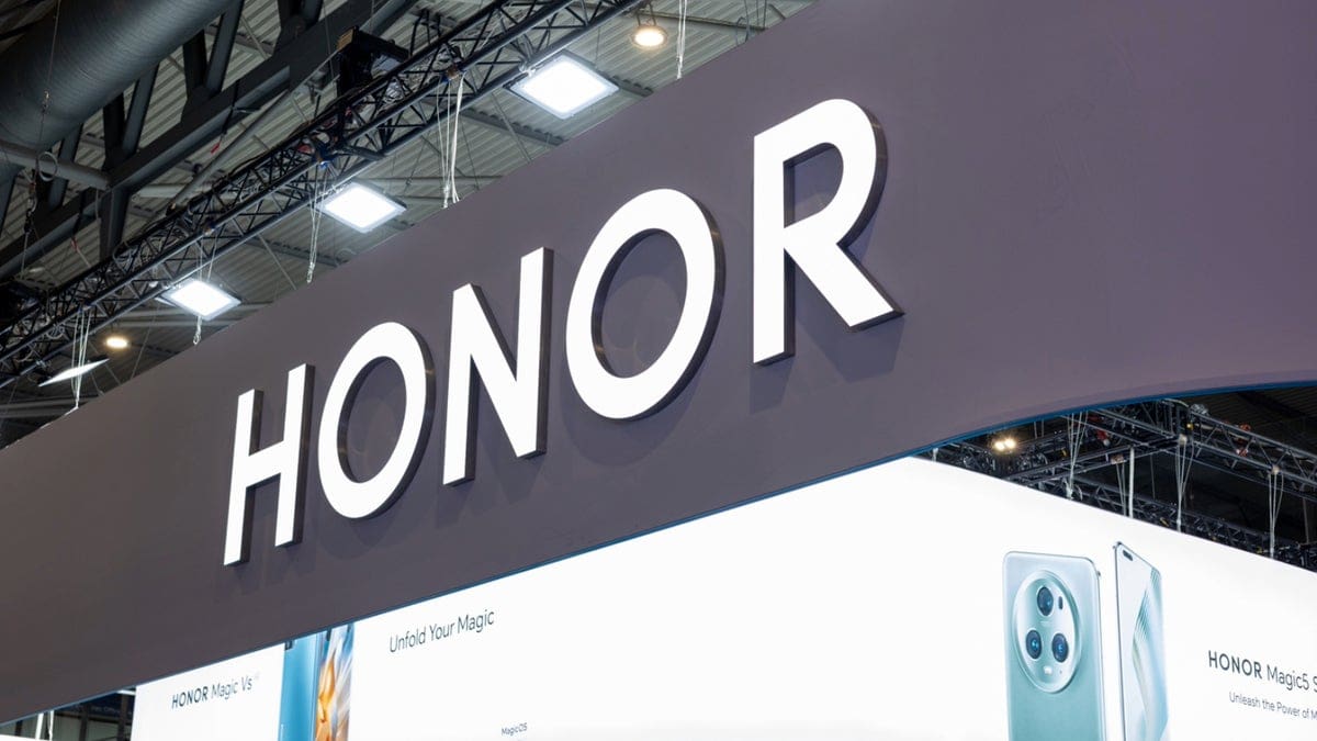 Featured image for Honor Introduces Cutting-Edge AI Technology for Deepfake Detection and Eye Health Protection