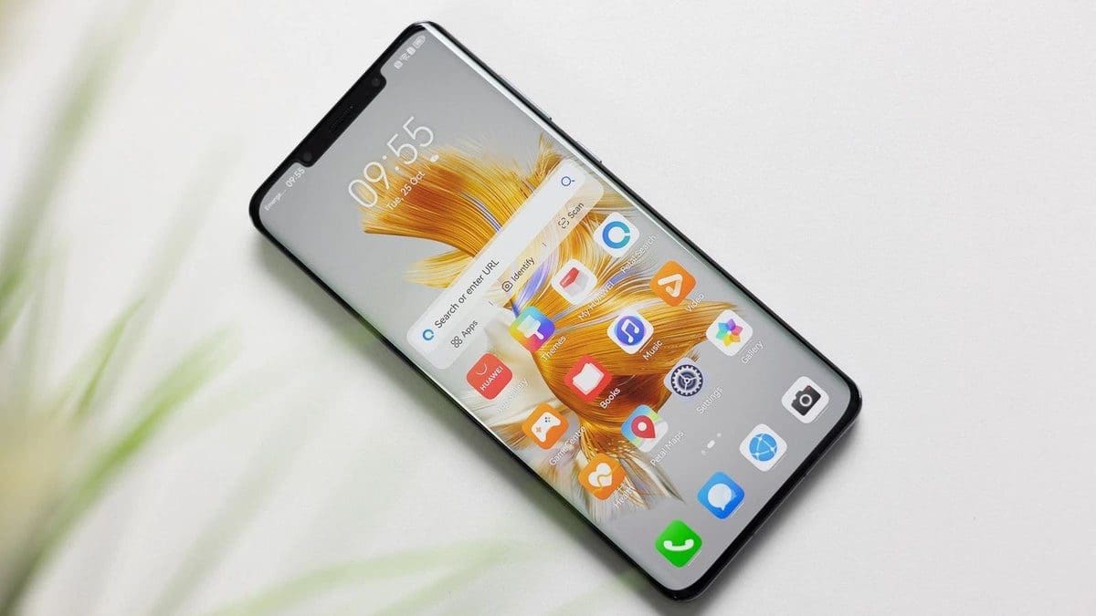 Featured image for Huawei Anticipates 2023 Revenue to Approach $100 Billion, Falling Just $1.5 Billion Short