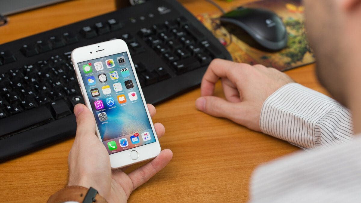 Featured image for Important Update Released to Fix Exploited Flaw on Older iPhone, iPad, and iPod Touch Devices