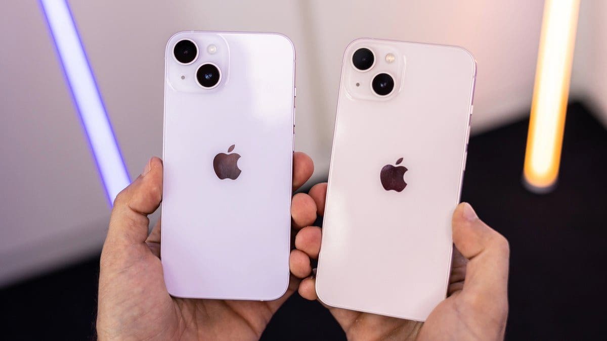 Featured image for iPhone 13 and 14 Now Support Qi2 Wireless Charging with iOS 17.2: Up to 15W without MagSafe