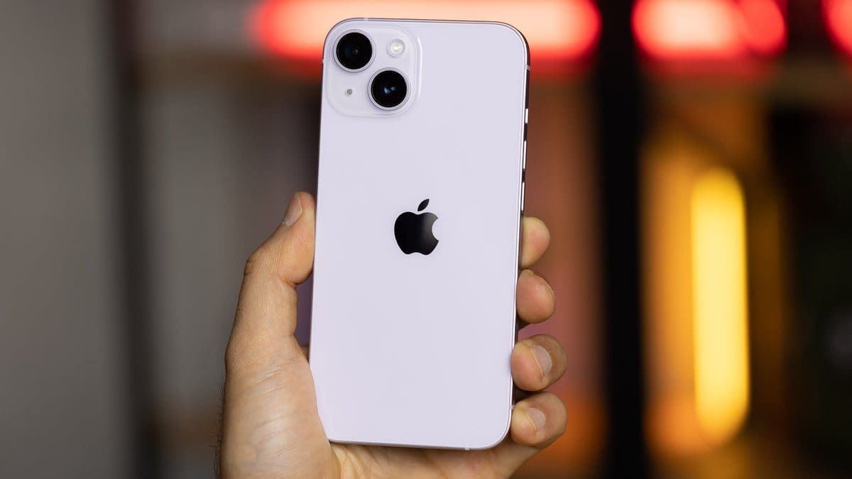 Featured image for iPhone 14 Continues to Reign as Top-Selling Smartphone, but Fans Wonder: Where is the iPhone 15?