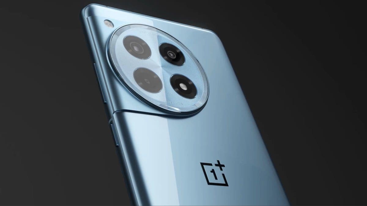Featured image for Leaked renders uncover every detail of the black and blue OnePlus 12R from all angles