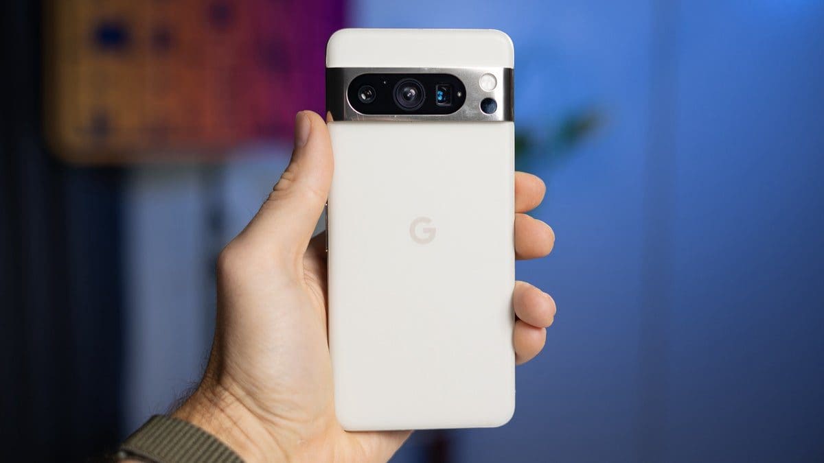 Featured image for Locate Offline Pixel 8 Phones with Google’s “Find My Device” for Hours After Shutdown – A Telecommunications Breakthrough!