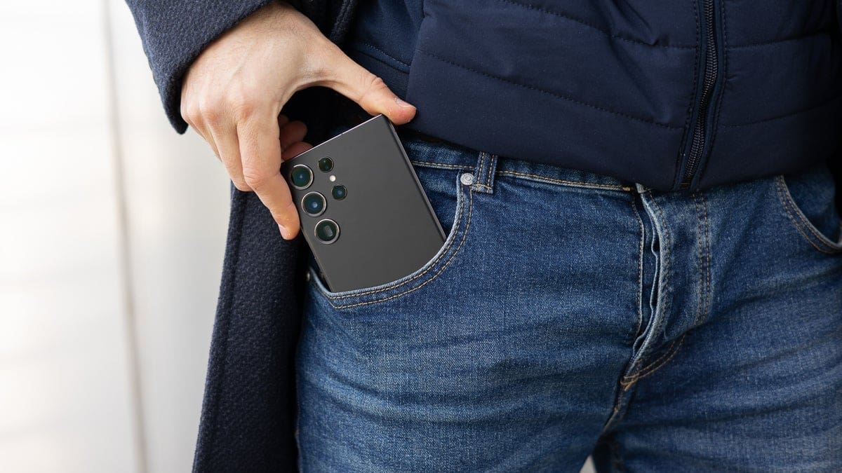 Featured image for Make the Most of Your Paris Summer Trip with Samsung Wallet on Galaxy Phones