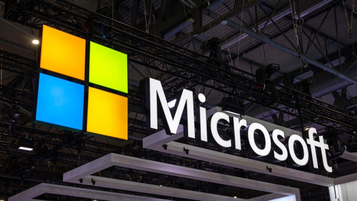 Featured image for Microsoft’s AI Advancements Poses a Challenge to Apple Amid Declining iPhone Demand