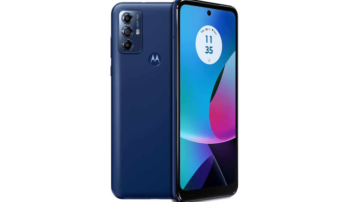 Featured image for Motorola offers a great deal on the budget-friendly Moto G Play (2023), dropping the price below $100