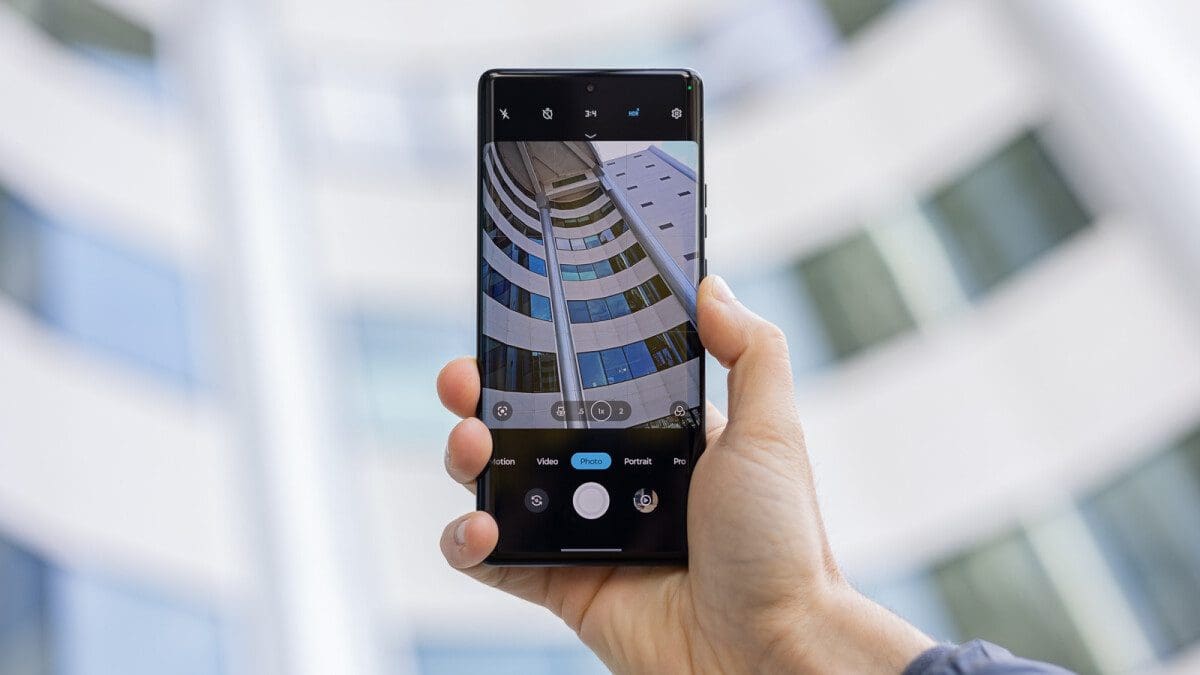 Featured image for Motorola’s Edge+ (2023) sees unprecedented price drop, hitting an all-time low