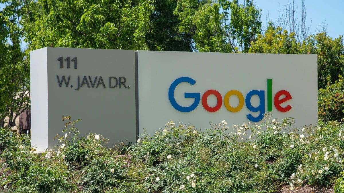 Featured image for New beneficial notification feed introduced on Google app for Android and iOS
