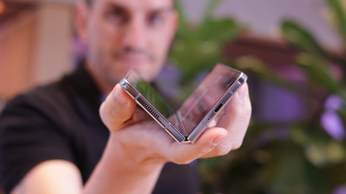 Featured image for One UI 6.0 beta for Galaxy Z Fold 5; fourth rollout underway with one remaining issue