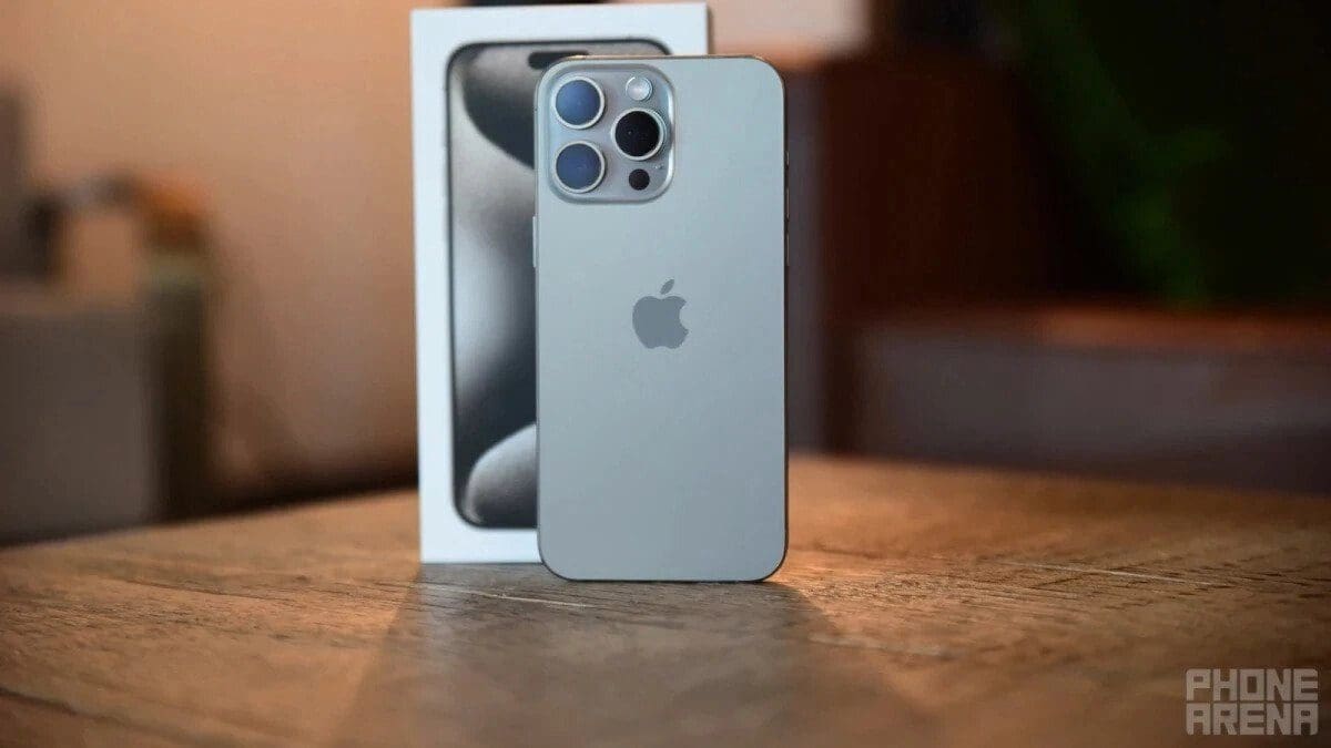 Featured image for Possible Problem: Wireless charging from BMW may cause NFC chip damage to iPhone 15