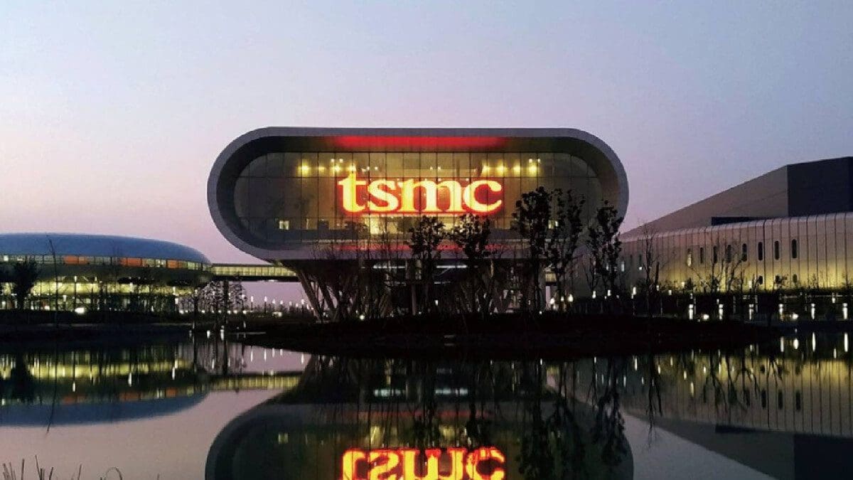 Featured image for Potential Return of iPhone Chips to Taiwan for Packaging
in Light of US Manufacturing