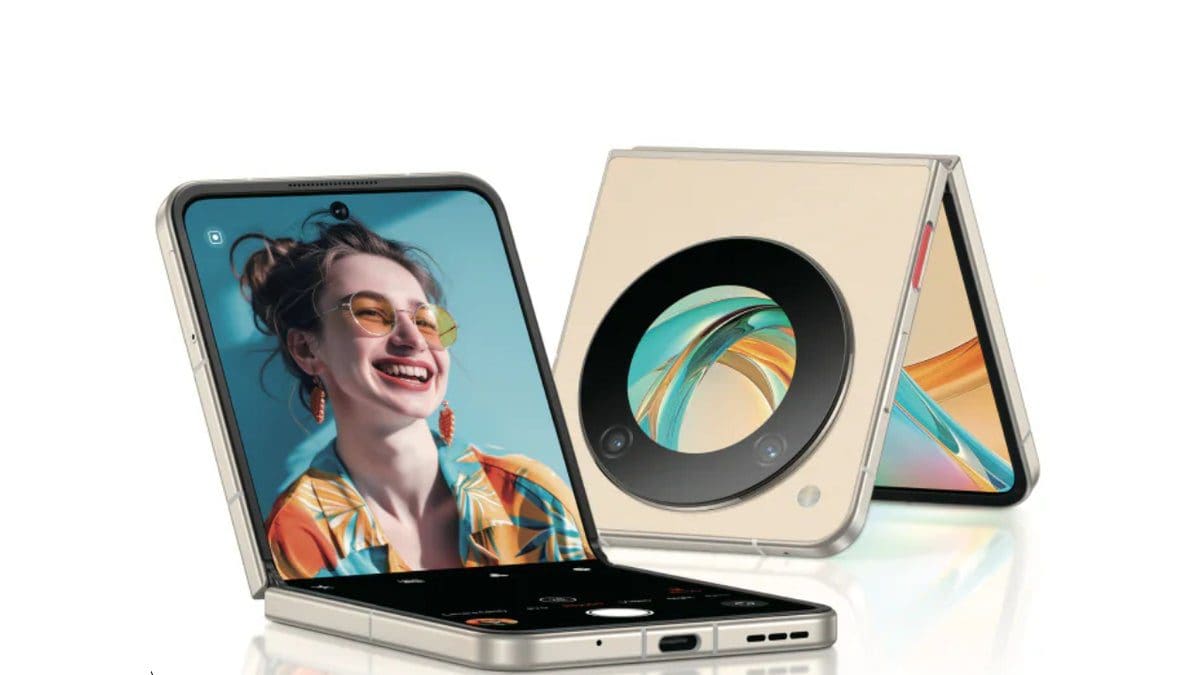 Featured image for Pre-Order the Budget-Friendly Foldable Phone in Canada Today!