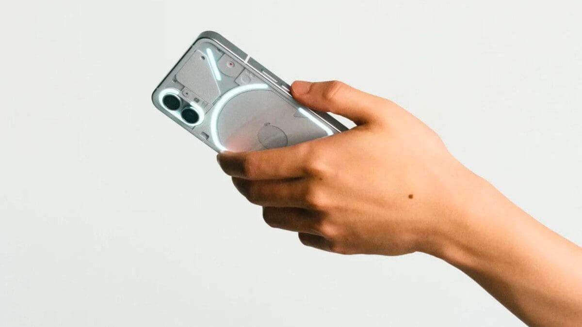 Featured image for Release of Nothing OS 2.0.4 introduces fresh features and bug fixes to Nothing Phone (1)