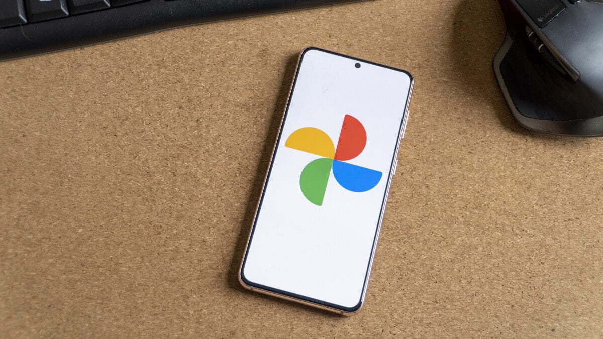 Featured image for Reportedly Google Photos is now automatically backing up RAW images