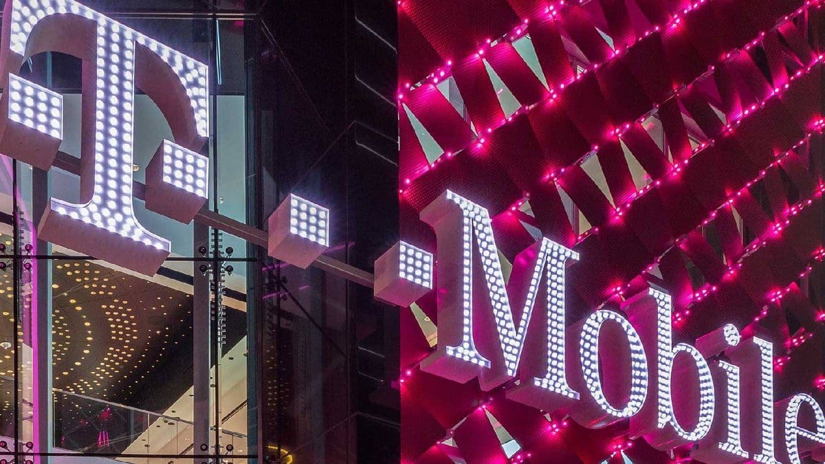 Featured image for Revolutionizing Telecommunications: T-Mobile Launches 5G Push-to-Talk Service to Compete with AT&T and Verizon