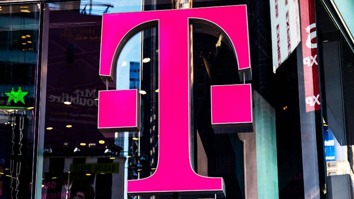 Featured image for Revolutionizing Telecommunications: Why Long-Term T-Mobile Customers are Making a Bold Move